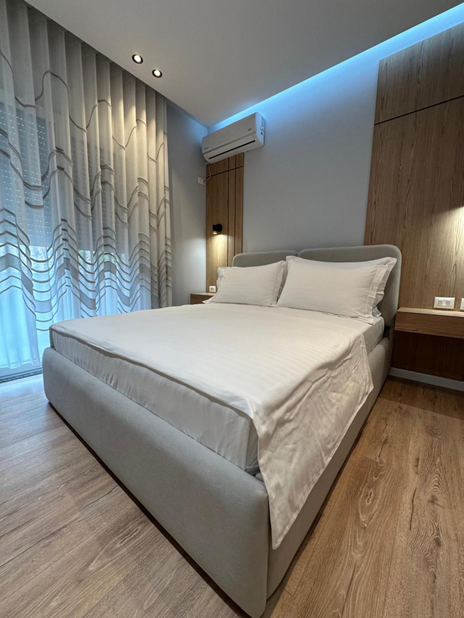 公寓 Vivar Tirana